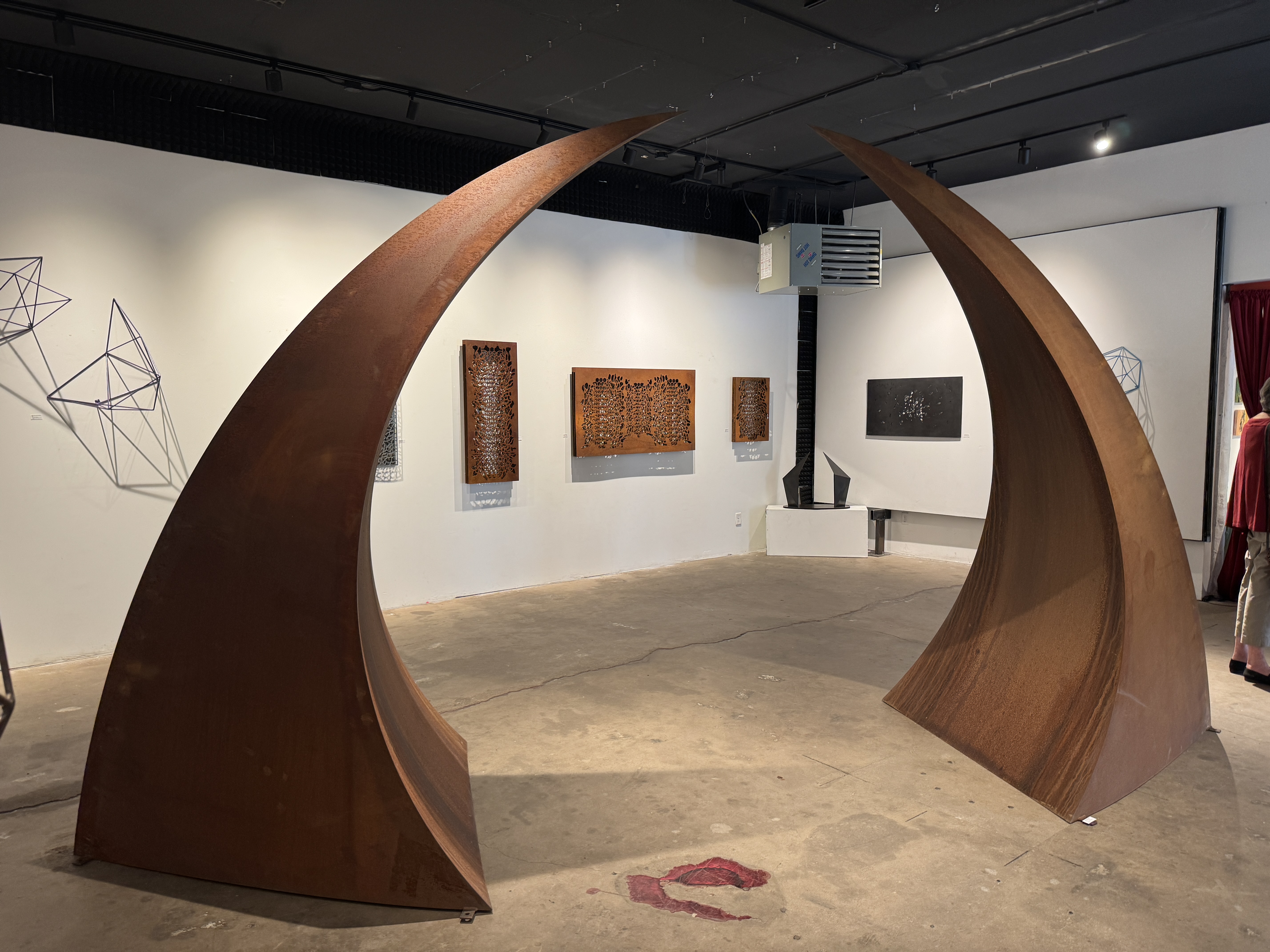 Curved Gateway